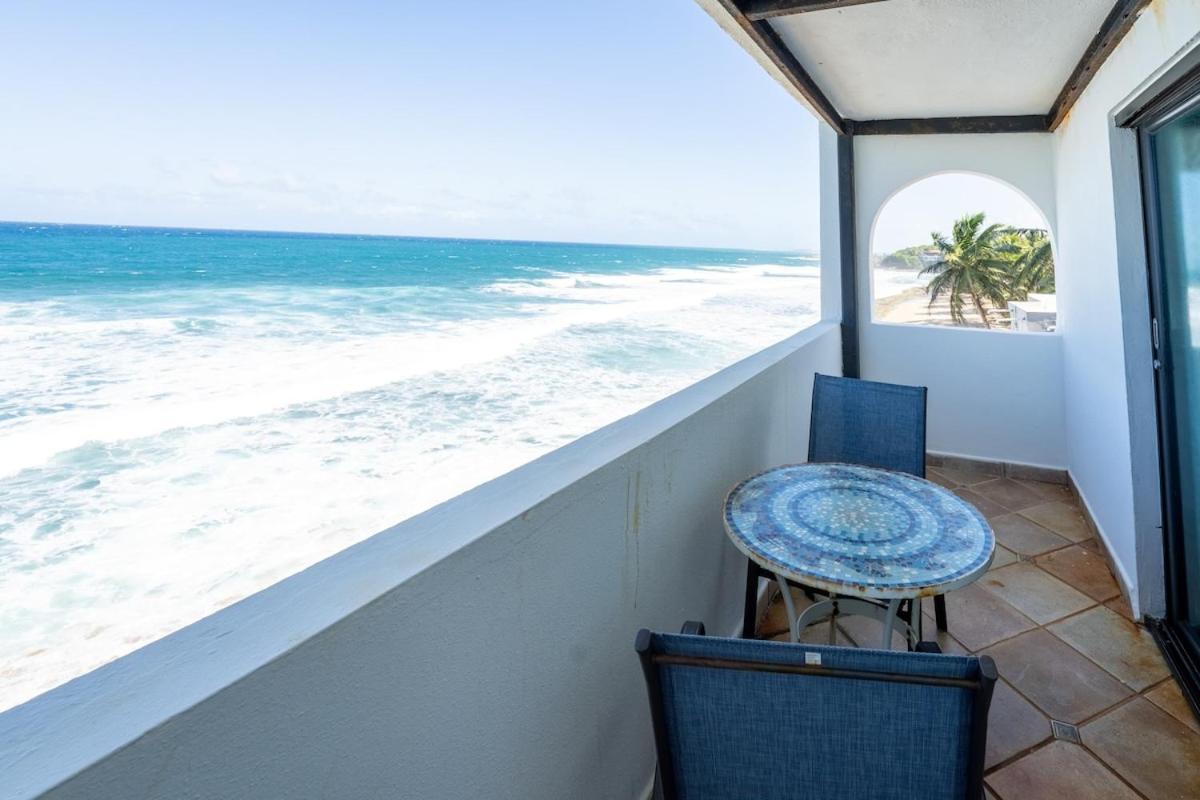 4 Bedroom Kikita Beach Villa Oceanfront W Pool Dorado Buitenkant foto