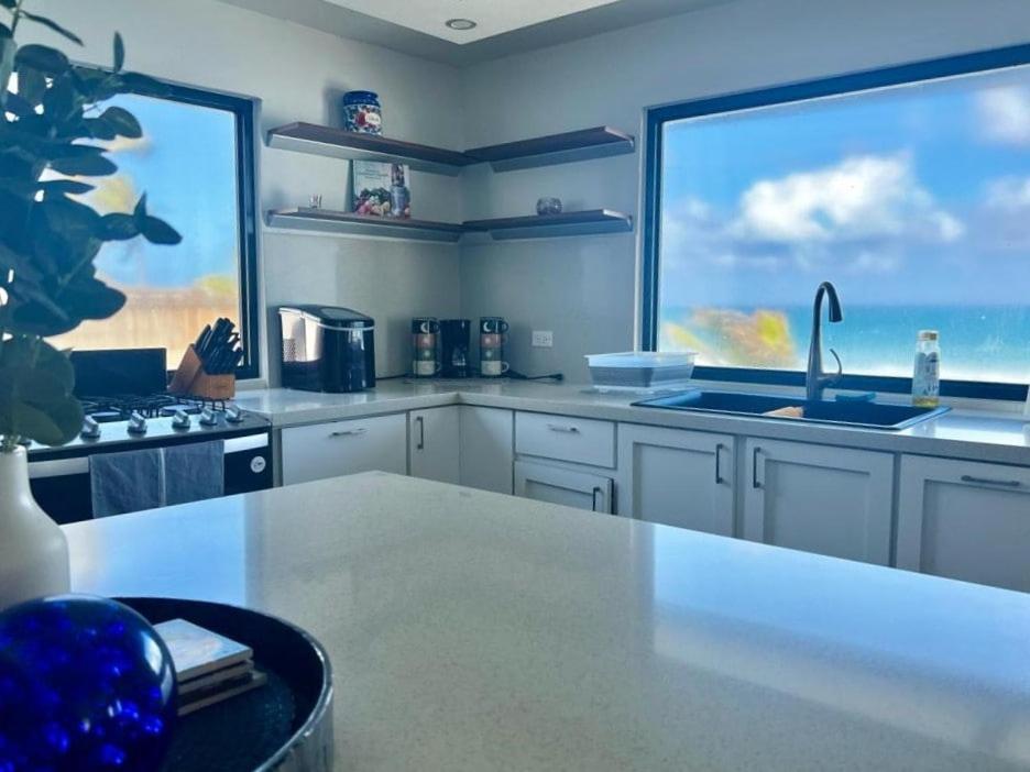 4 Bedroom Kikita Beach Villa Oceanfront W Pool Dorado Buitenkant foto